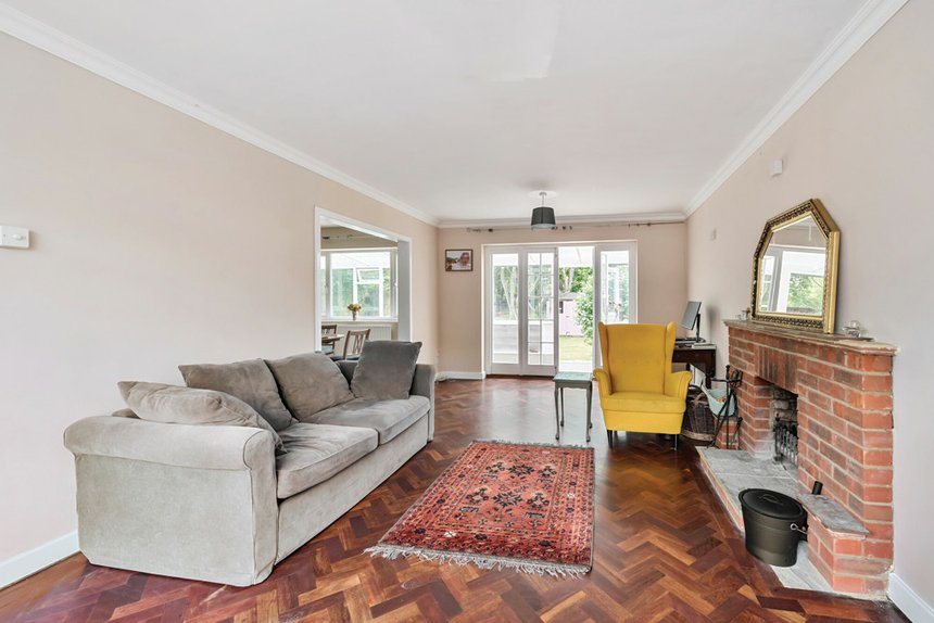 for sale dibden hill london 34373 - Gibbs Gillespie