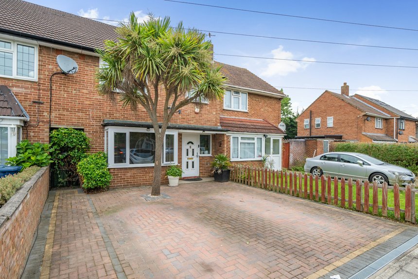 under offer elm tree close london 34380 - Gibbs Gillespie