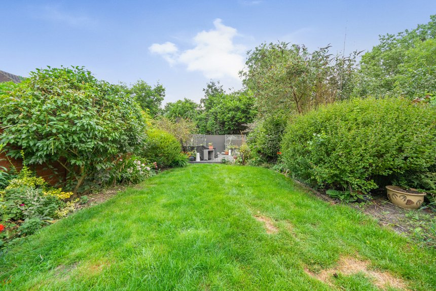 under offer elm tree close london 34380 - Gibbs Gillespie