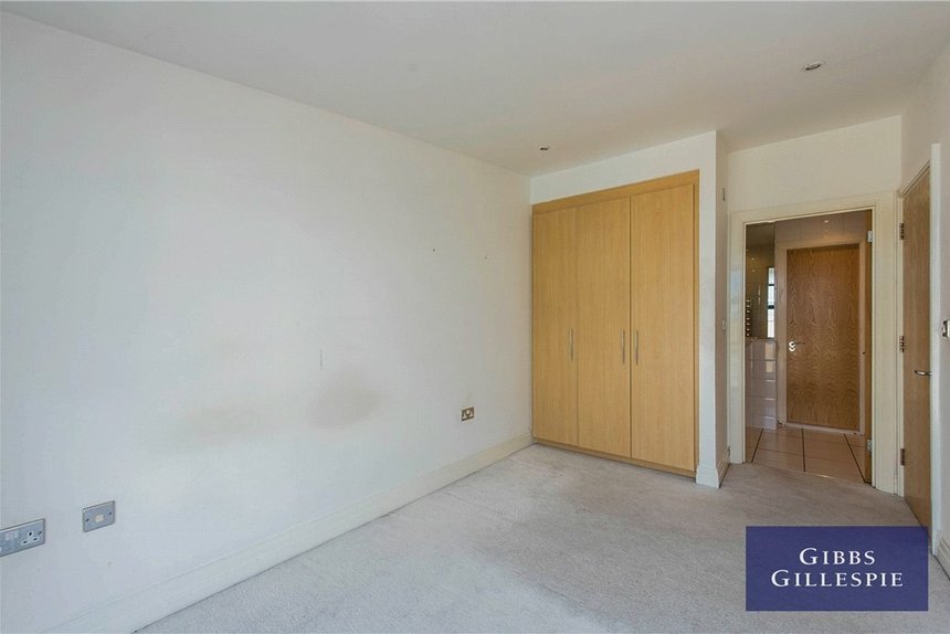 for sale ferry lane london 34383 - Gibbs Gillespie