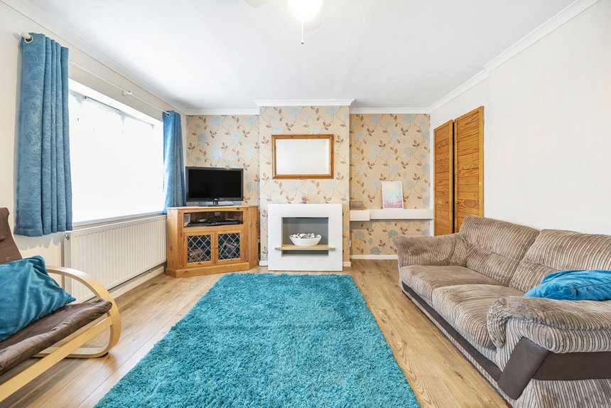 for sale bramble close london 34387 - Gibbs Gillespie