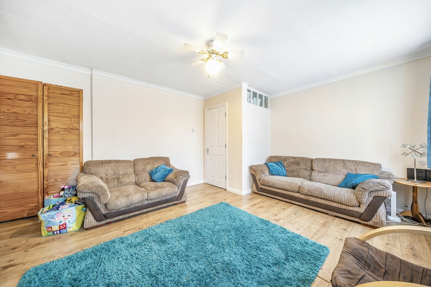 for sale bramble close london 34387 - Gibbs Gillespie