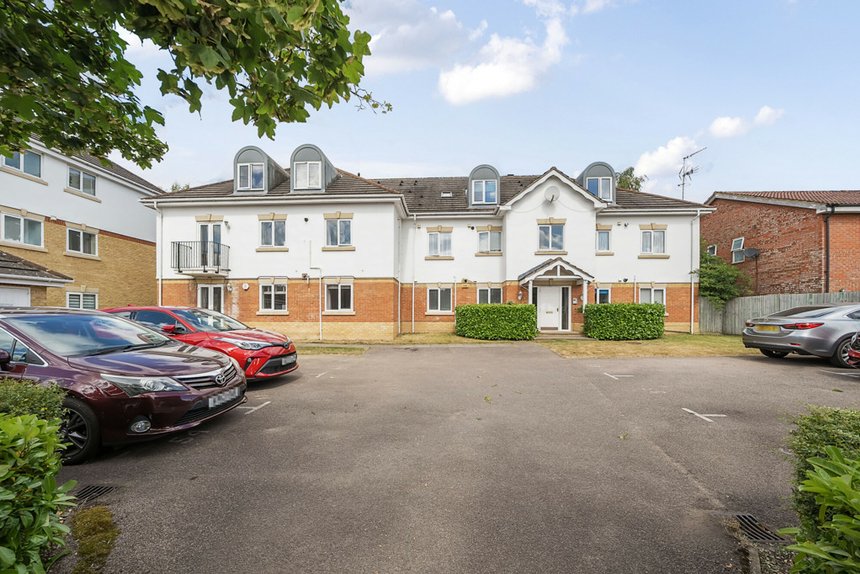 for sale basildon close london 34392 - Gibbs Gillespie