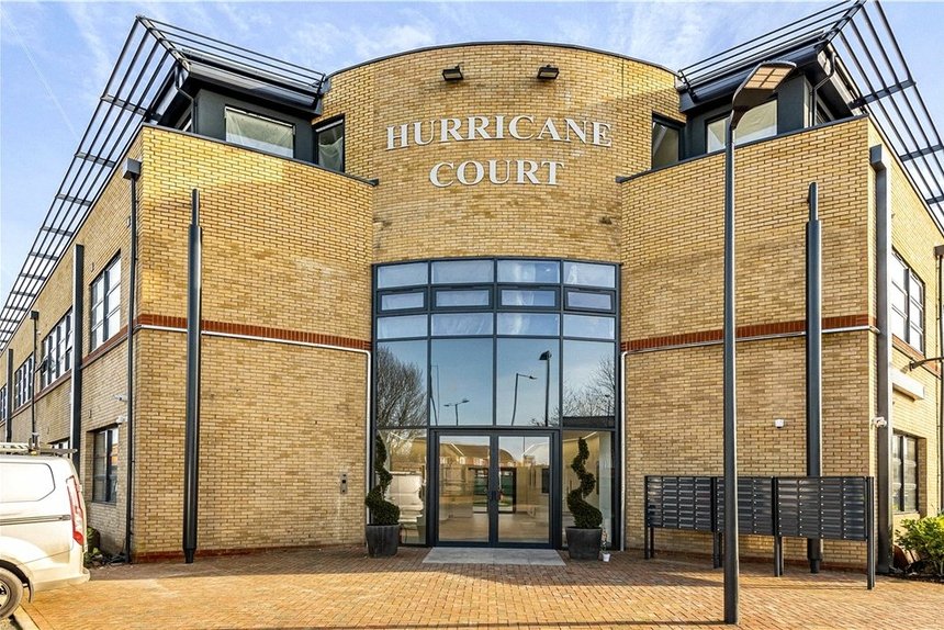 under offer heron drive london 34393 - Gibbs Gillespie