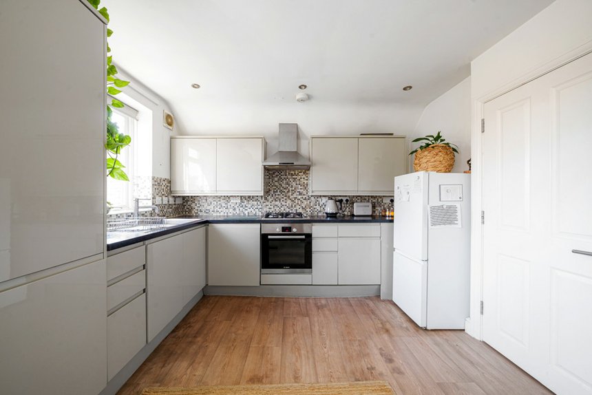 for sale warwick road london 34398 - Gibbs Gillespie