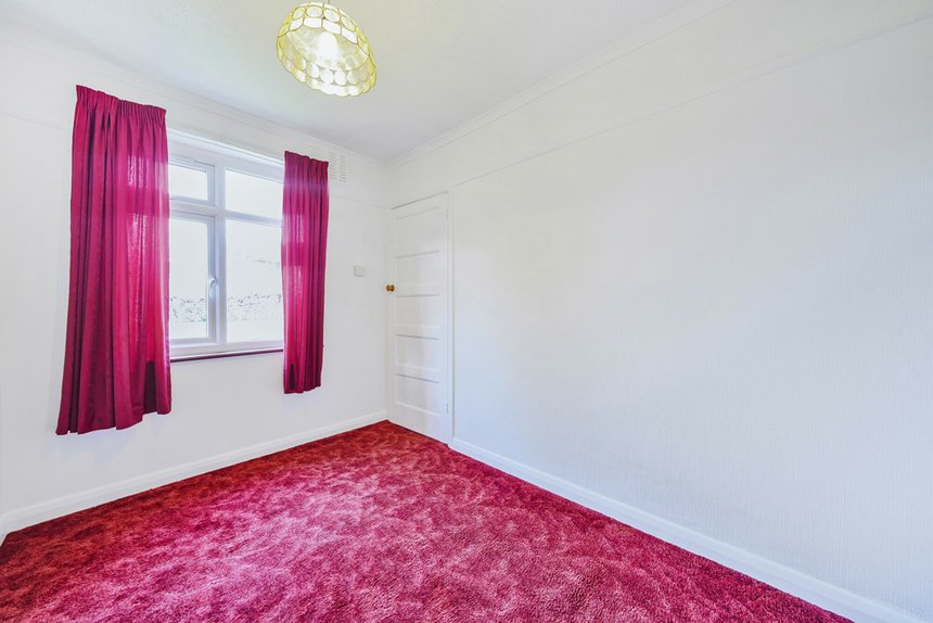 under offer beechwood avenue london 34413 - Gibbs Gillespie