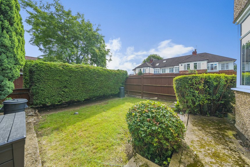 under offer beechwood avenue london 34413 - Gibbs Gillespie