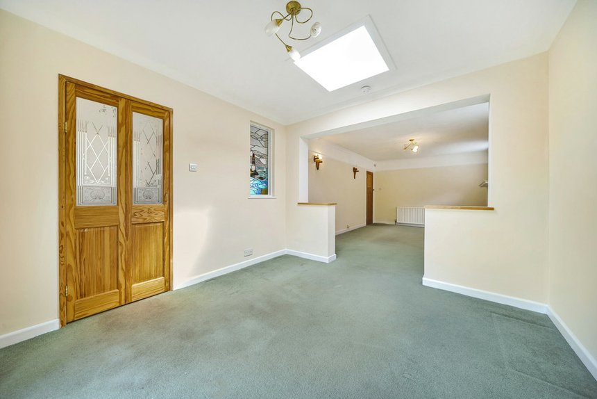 under offer glenalla road london 34418 - Gibbs Gillespie