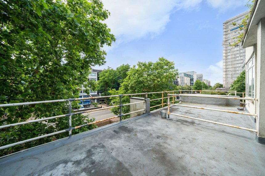 under offer uxbridge road london 34419 - Gibbs Gillespie