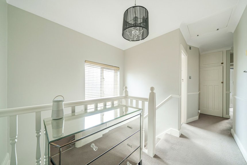 for sale ridge lane london 34429 - Gibbs Gillespie