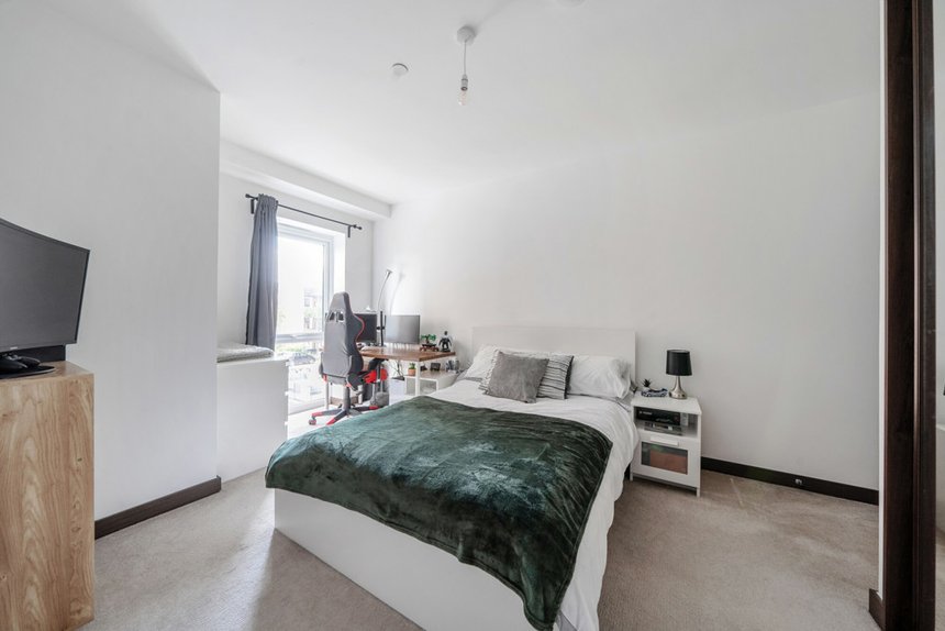 under offer sydney road london 34442 - Gibbs Gillespie