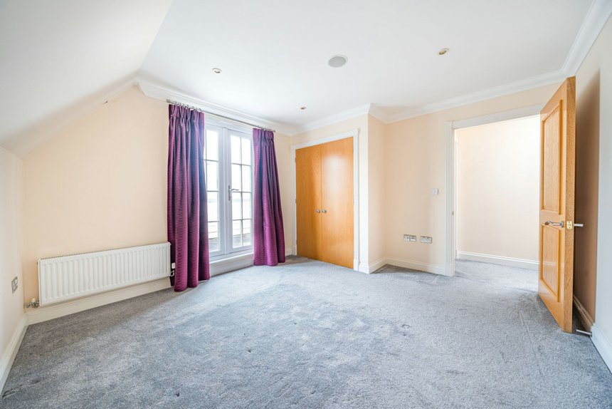 for sale packhorse road london 34446 - Gibbs Gillespie