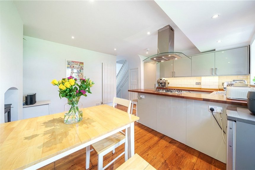 under offer conway crescent london 34447 - Gibbs Gillespie