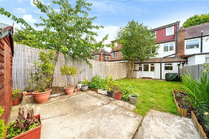 under offer conway crescent london 34447 - Gibbs Gillespie