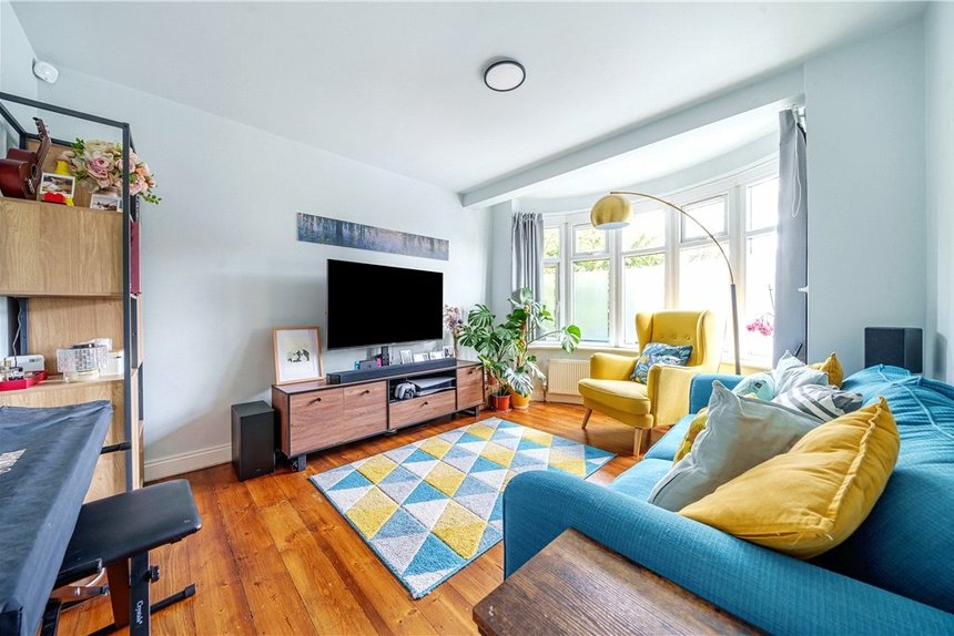 under offer conway crescent london 34447 - Gibbs Gillespie