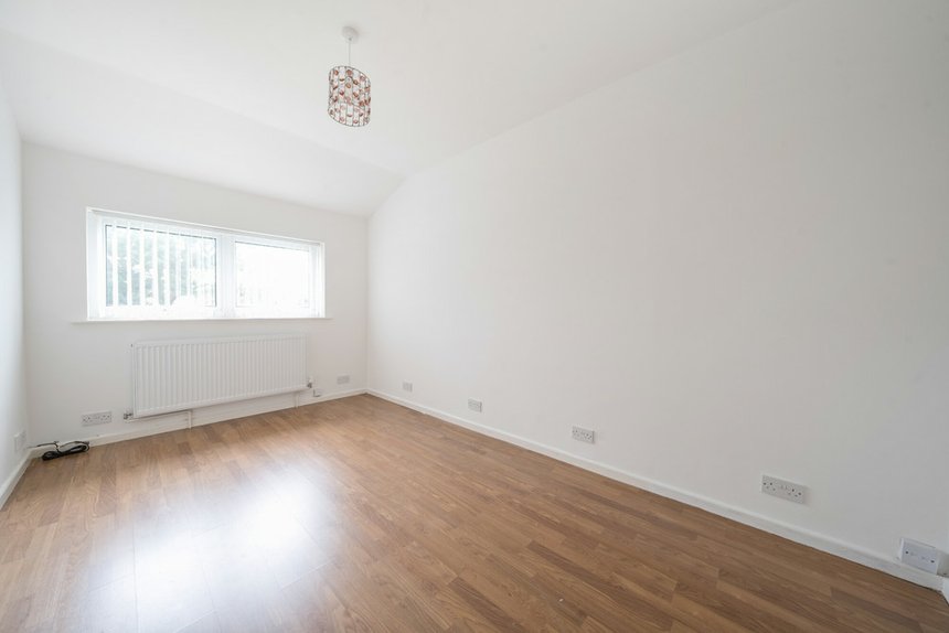 for sale lyneham walk london 34451 - Gibbs Gillespie