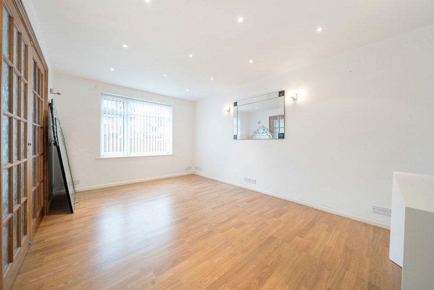 for sale lyneham walk london 34451 - Gibbs Gillespie