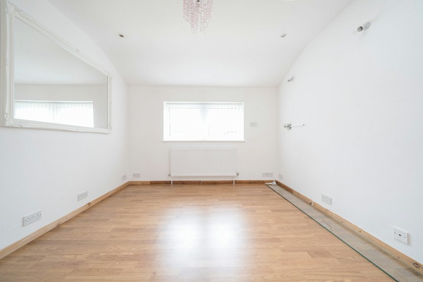 for sale lyneham walk london 34451 - Gibbs Gillespie