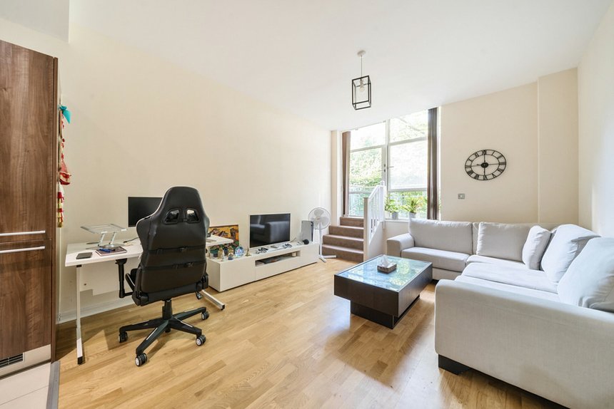 for sale great west road london 34457 - Gibbs Gillespie