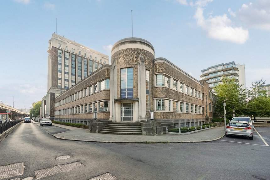 for sale great west road london 34457 - Gibbs Gillespie