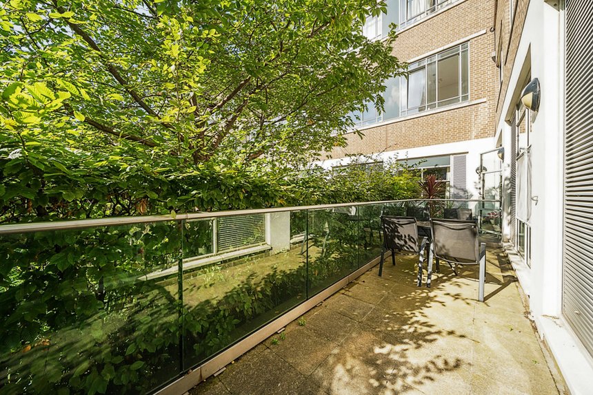 for sale great west road london 34457 - Gibbs Gillespie