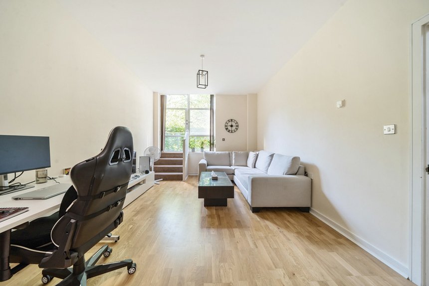 for sale great west road london 34457 - Gibbs Gillespie