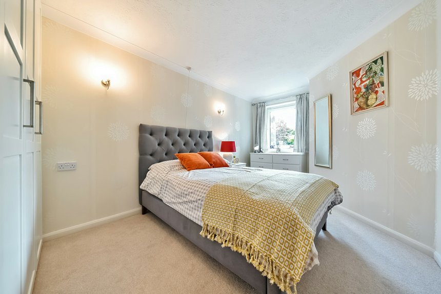 sold wood lane london 34470 - Gibbs Gillespie