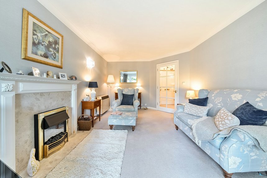 sold wood lane london 34470 - Gibbs Gillespie