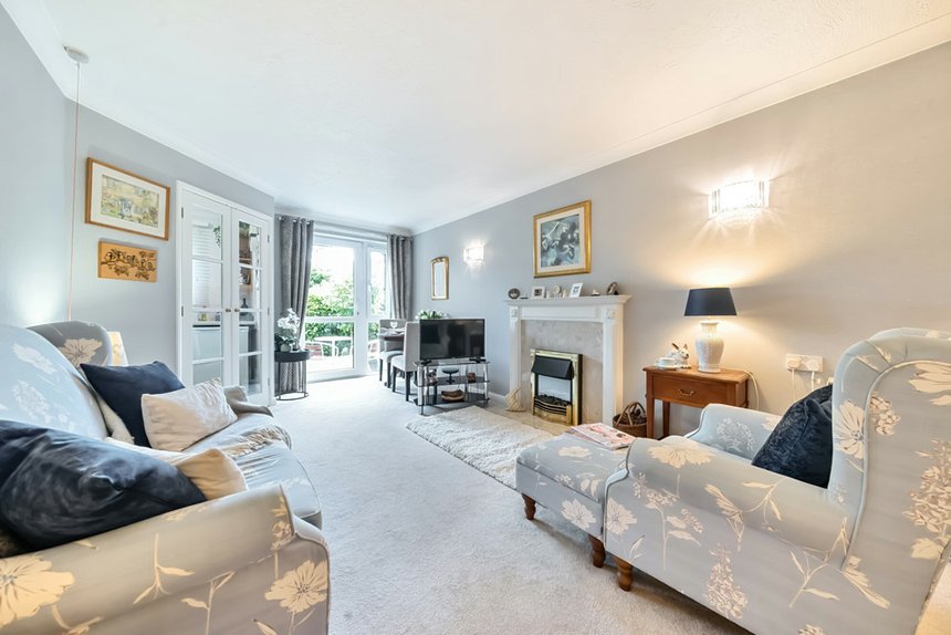 sold wood lane london 34470 - Gibbs Gillespie