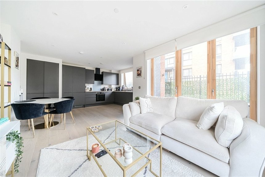 for sale copley close london 34471 - Gibbs Gillespie