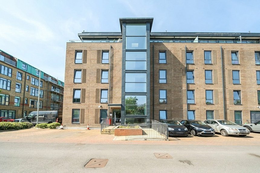 for sale brindley place london 34473 - Gibbs Gillespie