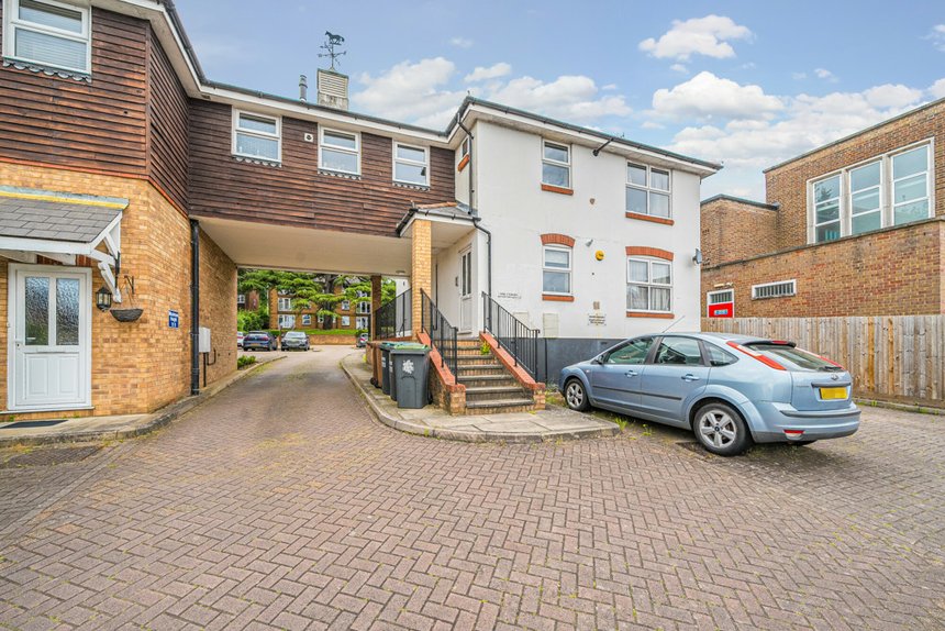 for sale rectory road london 34474 - Gibbs Gillespie