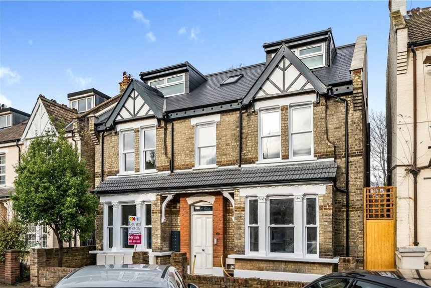 under offer hastings road london 34485 - Gibbs Gillespie