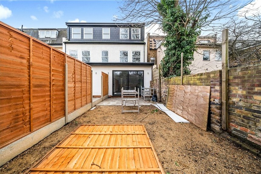 under offer hastings road london 34485 - Gibbs Gillespie