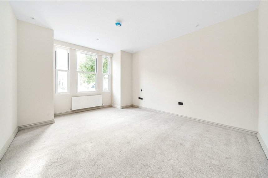 under offer hastings road london 34485 - Gibbs Gillespie