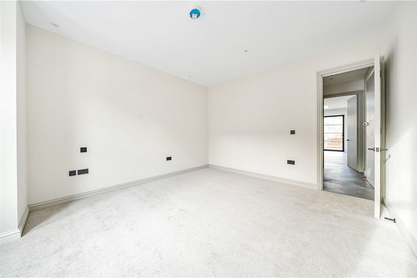 under offer hastings road london 34485 - Gibbs Gillespie