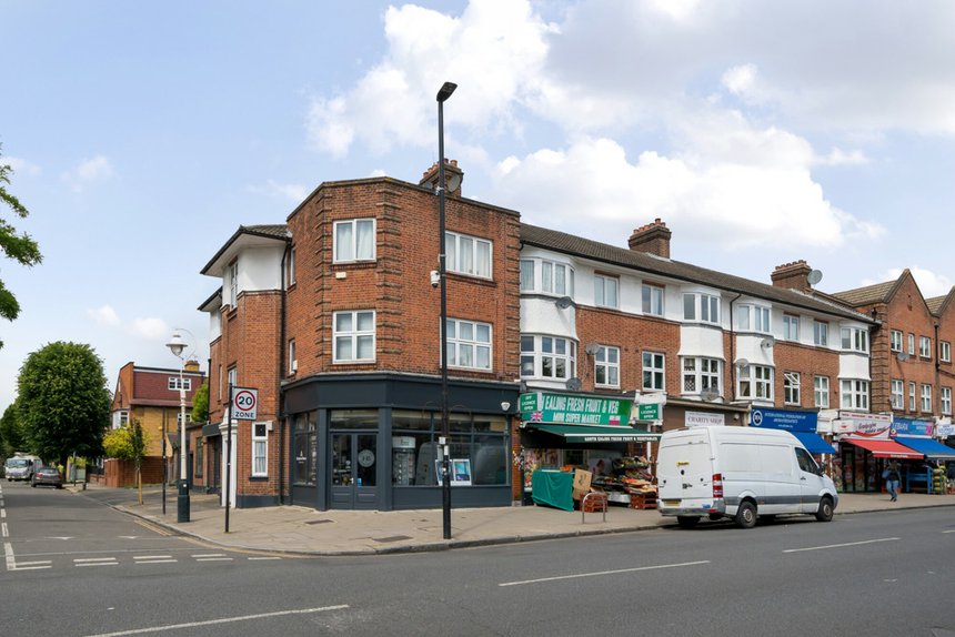 sold south ealing road london 34493 - Gibbs Gillespie