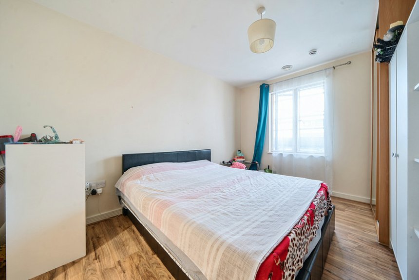 for sale drayton green road london 34496 - Gibbs Gillespie