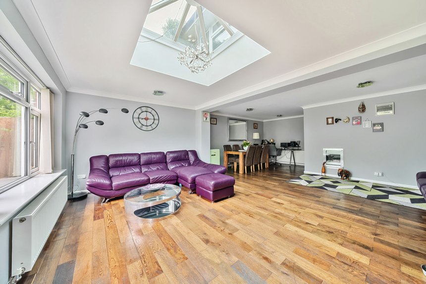 under offer turks close london 34499 - Gibbs Gillespie