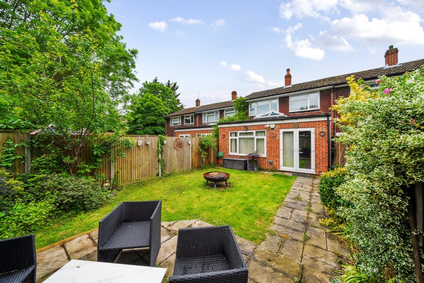 under offer turks close london 34499 - Gibbs Gillespie