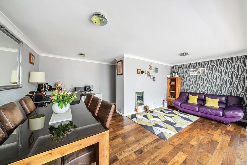 under offer turks close london 34499 - Gibbs Gillespie