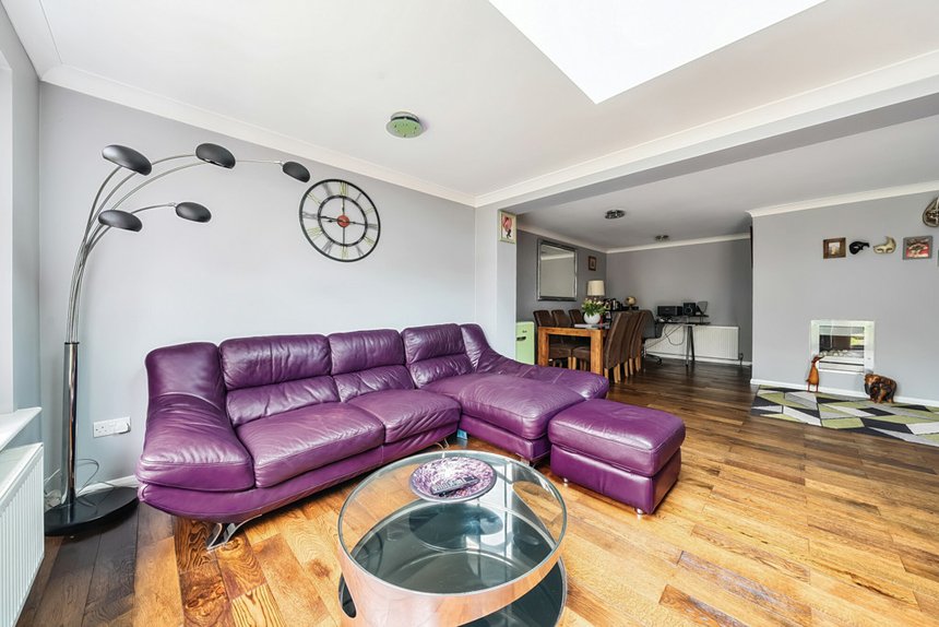 under offer turks close london 34499 - Gibbs Gillespie