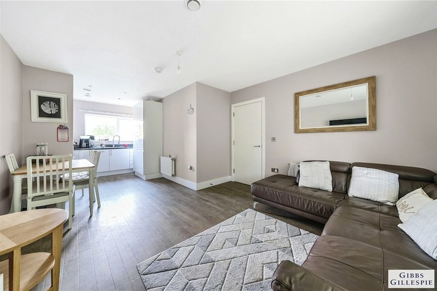 for sale calla court london 34501 - Gibbs Gillespie