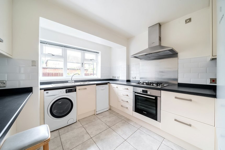 under offer grange road london 34509 - Gibbs Gillespie