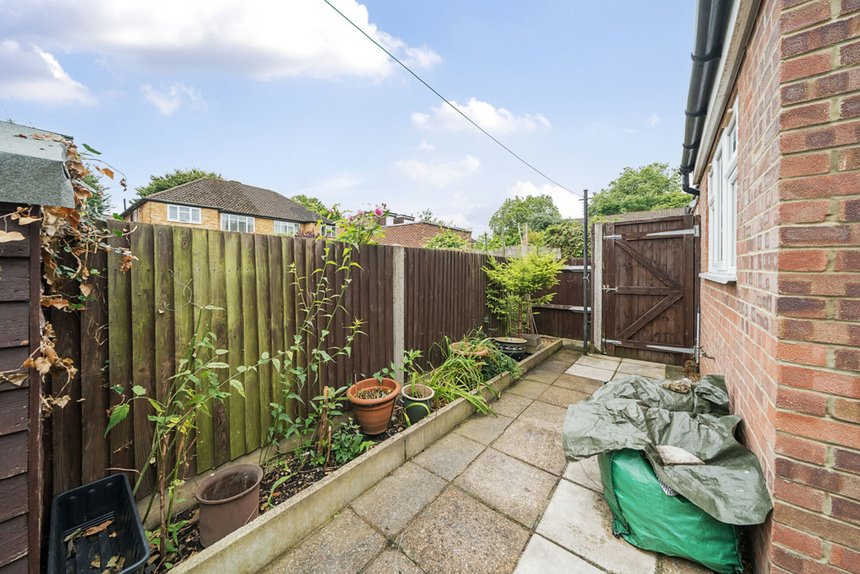 under offer grange road london 34509 - Gibbs Gillespie