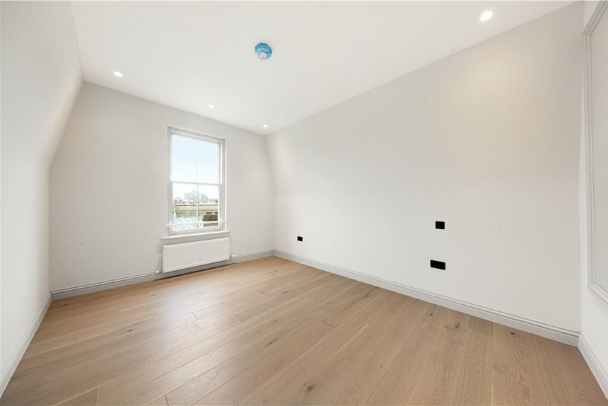 for sale hillcrest road london 34511 - Gibbs Gillespie