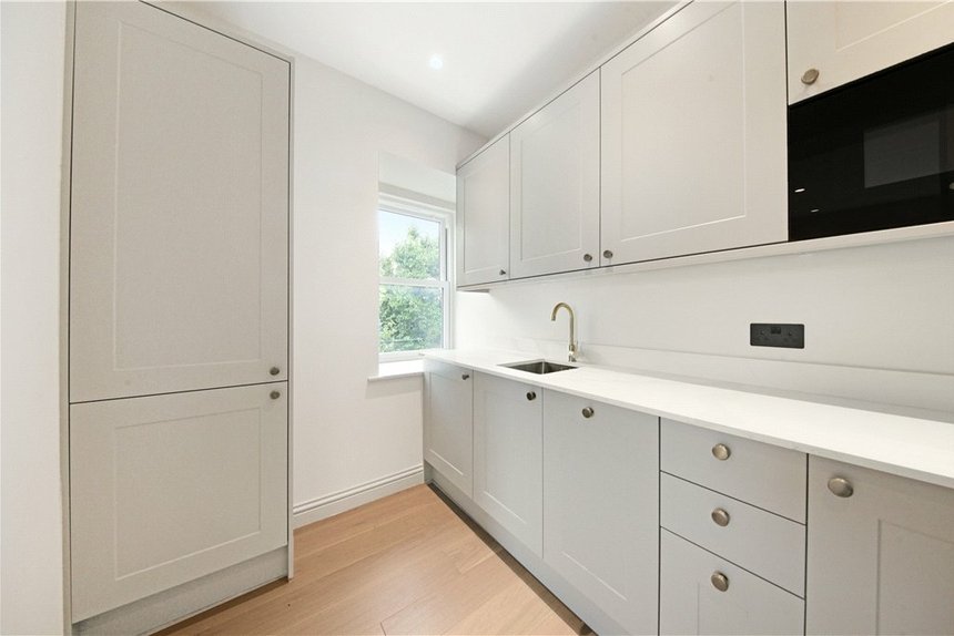 for sale hillcrest road london 34511 - Gibbs Gillespie