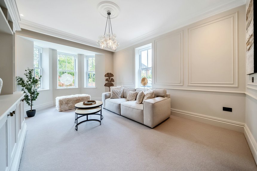 under offer magnolia grove london 34514 - Gibbs Gillespie