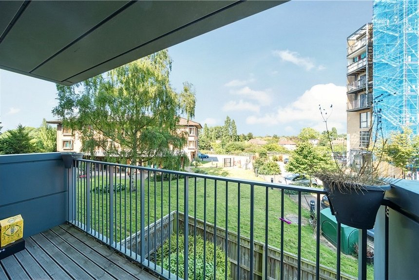 for sale needleman close london 34515 - Gibbs Gillespie