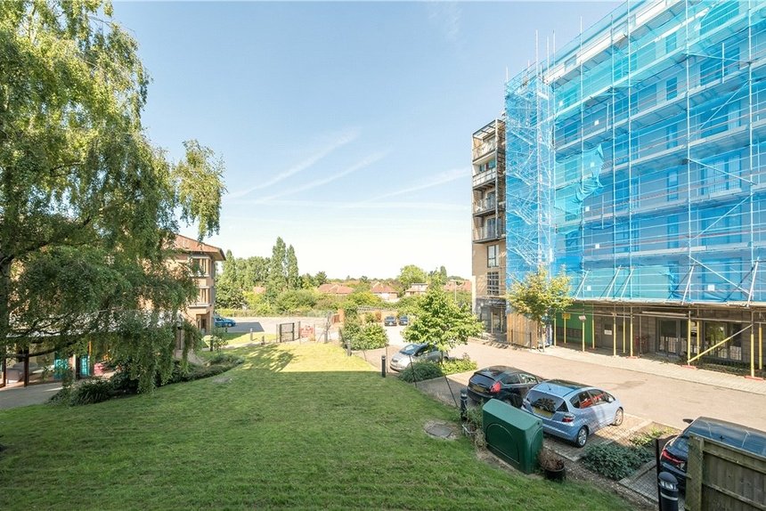 for sale needleman close london 34515 - Gibbs Gillespie